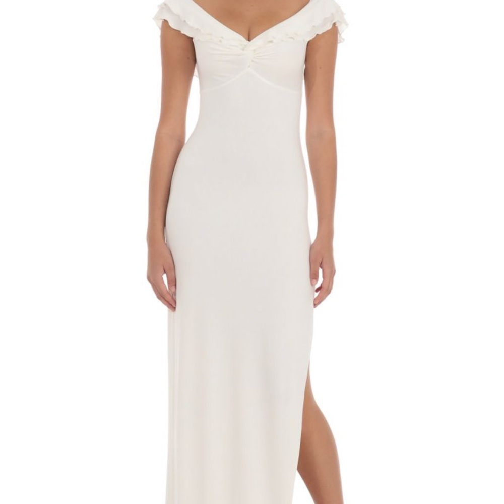 Lucy in the Sky Off-Shoulder White Maxi Dress